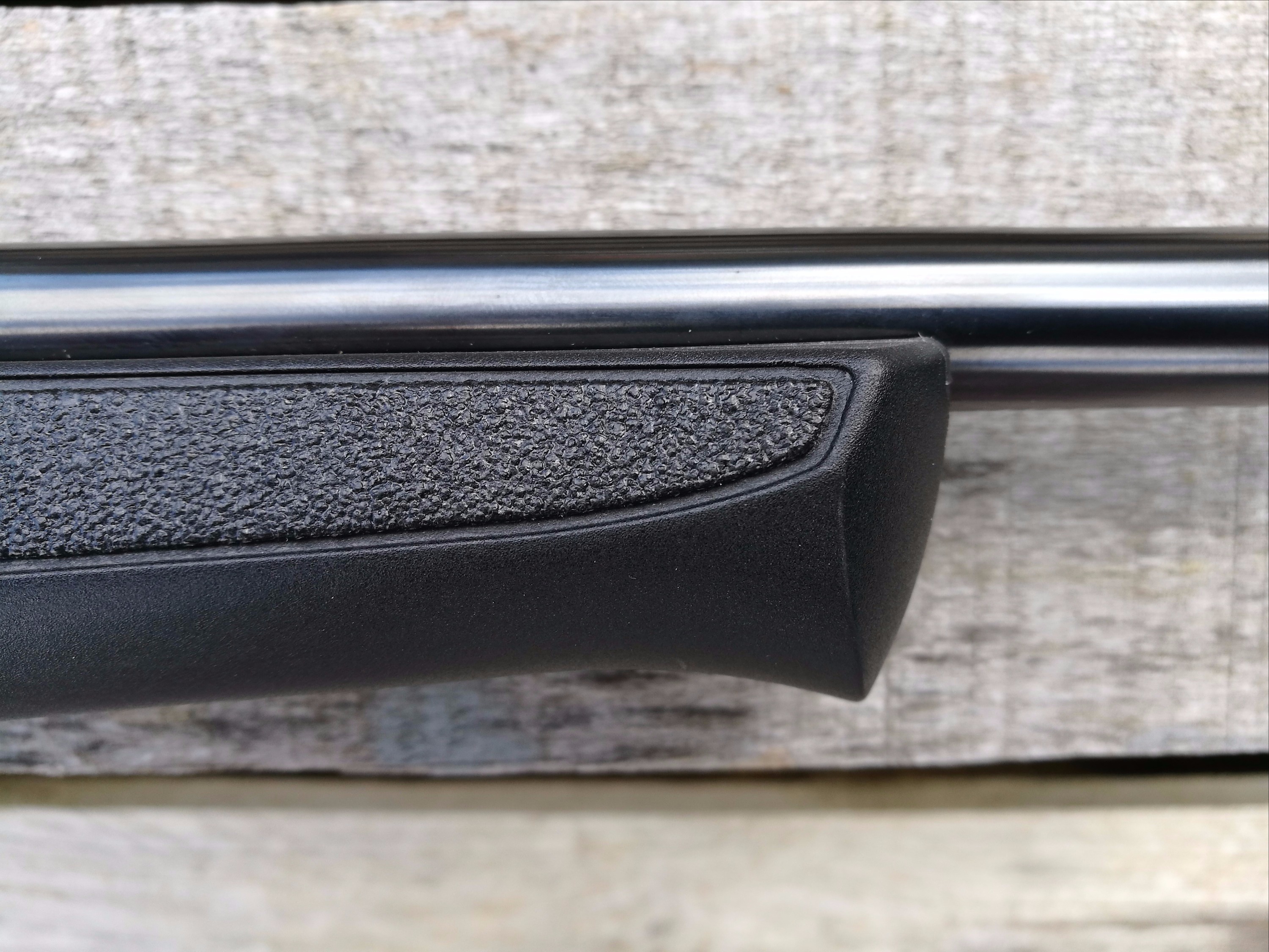ISSC SPA .17 HMR Guardamanos Schnabel